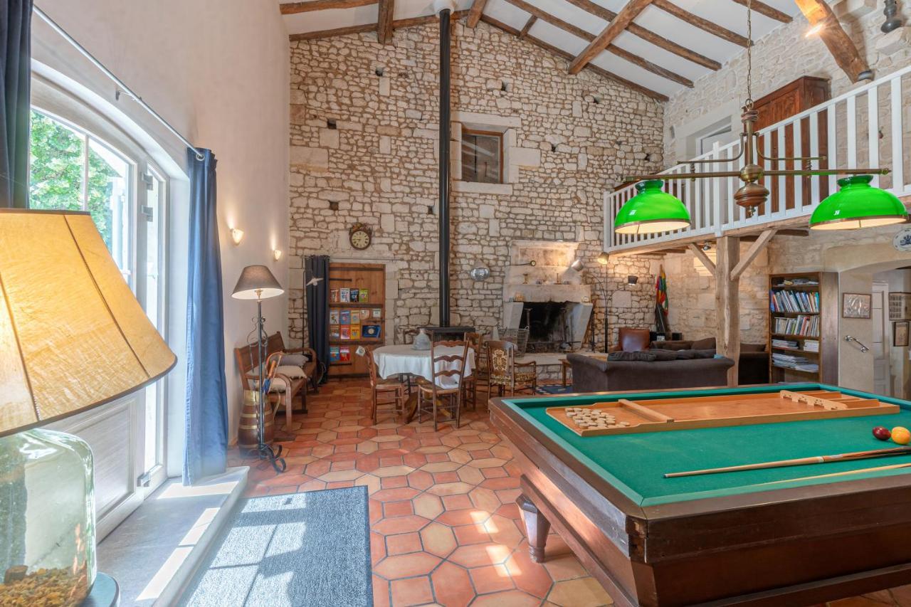 Chambres D'Hotes - Les Bujours Saint-Georges-des-Côteaux Buitenkant foto