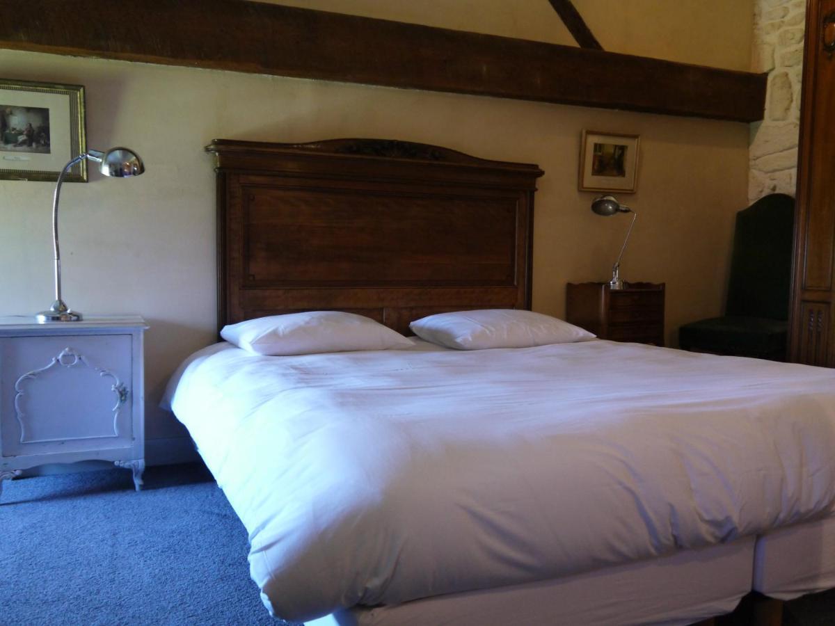 Chambres D'Hotes - Les Bujours Saint-Georges-des-Côteaux Buitenkant foto