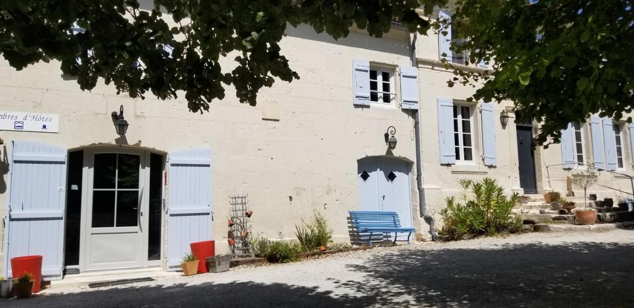 Chambres D'Hotes - Les Bujours Saint-Georges-des-Côteaux Buitenkant foto